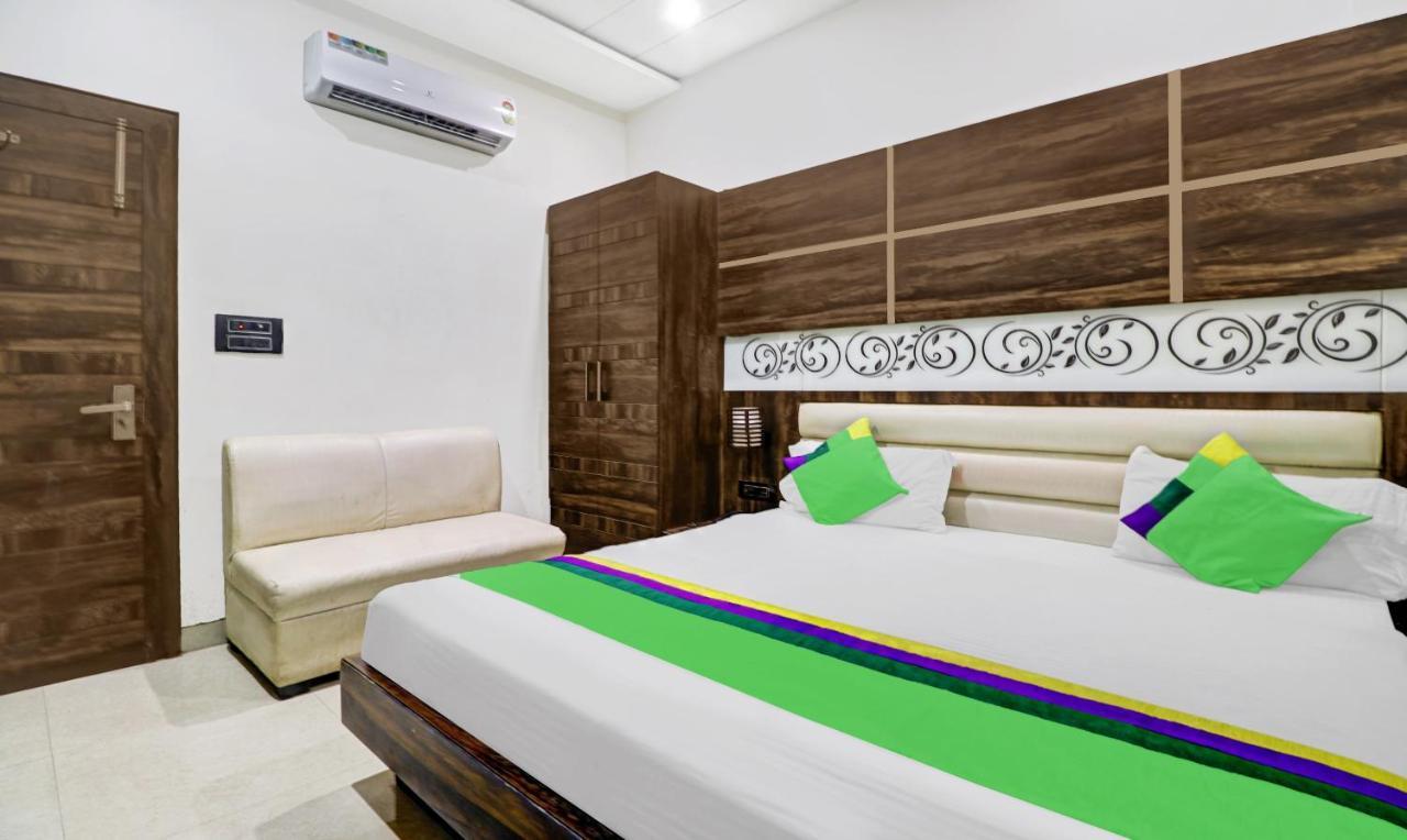 Golden Pearl Hotel Agra  Exterior photo